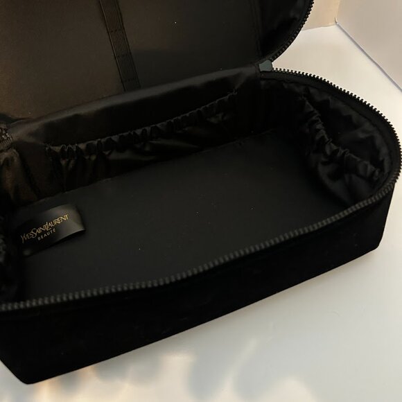 ✨ Rare YSL Velvet Travel Case - Perfect Gift or Private Luxury - Picture 11 of 11
